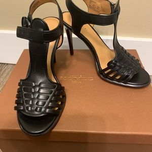 NEW IN BOX COACH BLACK LEATHER HEALS SIZE 5.5
